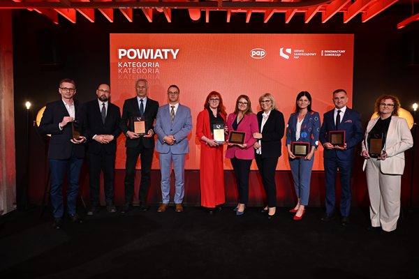 Laureaci kategorii powiatów konkursu Innowacyjny Samorząd 2026